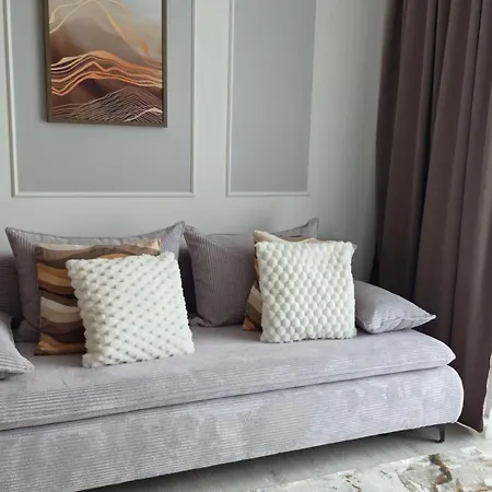 Elite 7 Jezyce- Baranczaka 7 ポズナン