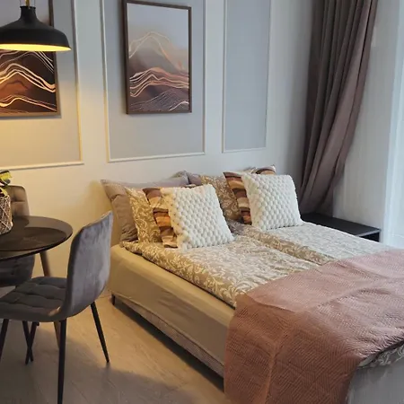 Elite 7 Jezyce- Baranczaka 7 ポズナン