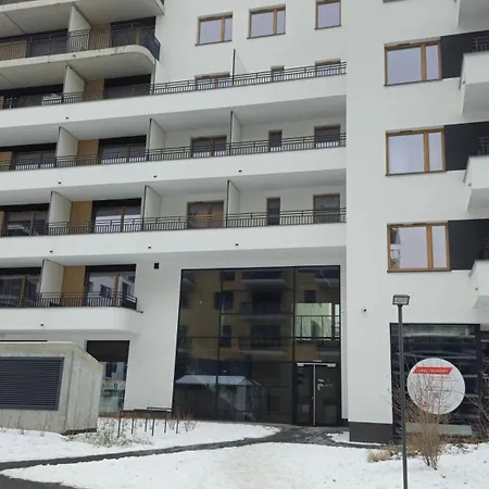 Elite 7 Jezyce- Baranczaka 7 ポズナン