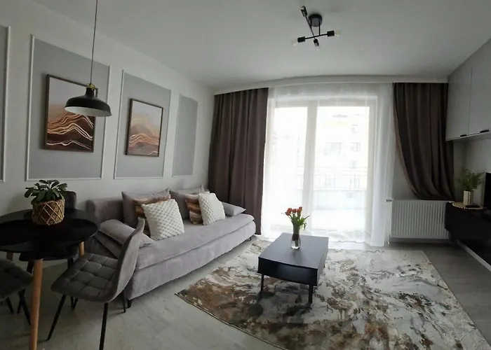 Elite 7 Jezyce- Baranczaka 7 Poznań