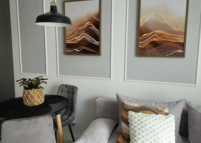 Elite 7 Jezyce- Baranczaka 7 * Poznań