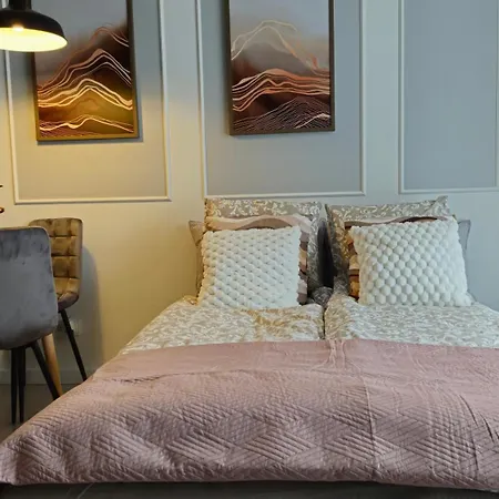 Elite 7 Jezyce- Baranczaka 7 Poznań